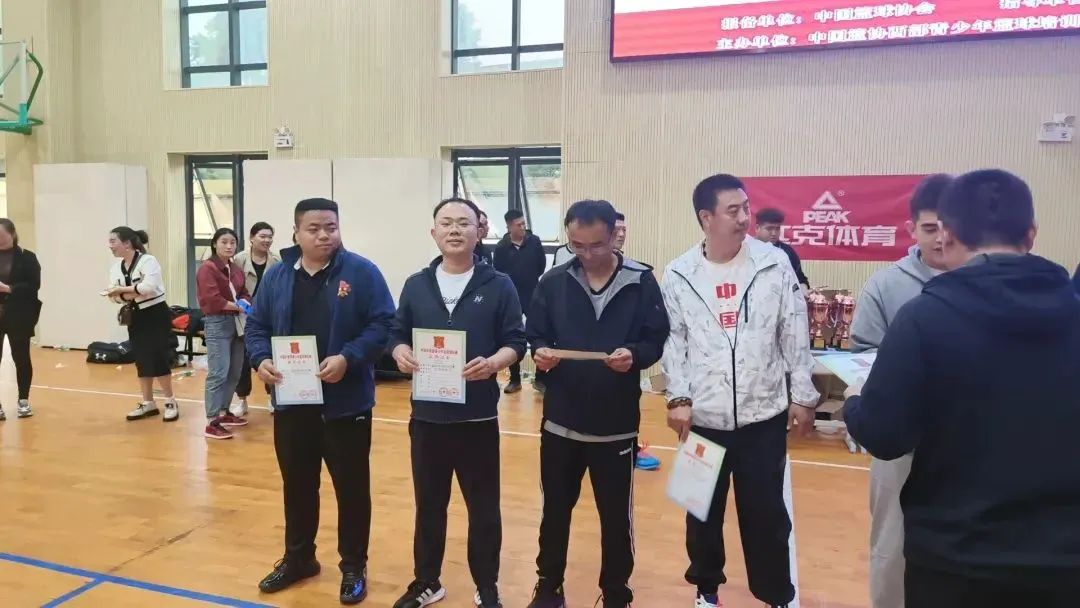 中学篮球战术训练方法有哪些_2